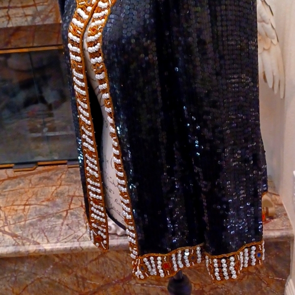 Woman's jacket - Picture 3 of 4